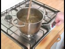 Nasıl Kremalı Mantar Çorbası Yapmak: Mantar Mantar Çorbasına Krema İçin Ekleyin Resim 4