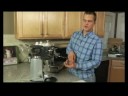 Nasıl Tek Macchiatto Yapmak: Nasıl Tek Bir Macchiato İçin Kahve Fasulye Çektirmek Resim 4