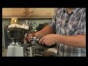 Nasıl Tek Mocha Yapmak: Nasıl Kahve Espresso Makinesi Sepete İçin Tek Bir Mocha Yerleşmek İçin Resim 4