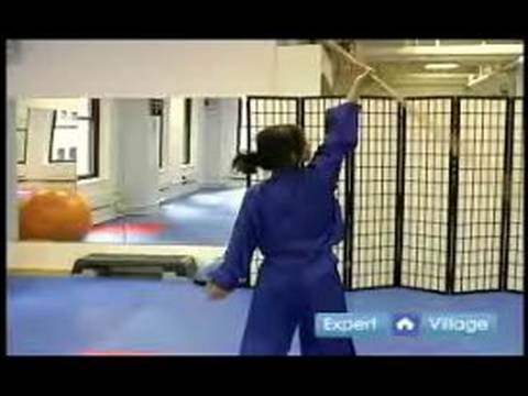 Gelişmiş Wushu Teknikleri : Personel İle Wushu Çiçek Varyasyon 