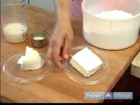 Nasıl Katmanlı Bir Pasta Yapmak İçin : Kremalı Pasta İçin Krema Yapma  Resim 1