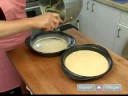 Nasıl Katmanlı Bir Pasta Yapmak İçin : Katman Kek İçin Kuru Malzemeleri Ekleme  Resim 4