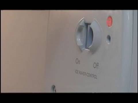 Eve Bir Buzdolabı Seçmek İçin Nasıl : Bir Buzdolabında Filtre Değiştirme  Resim 1
