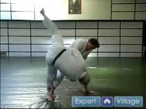 Judo Atar Ve Hamle: Tai Otosha Vücut Atmak Judo Teknikleri Resim 1