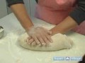 Nasıl Geleneksel Shabbat Ekmeği Bir Ekmek Pişirmek İçin : Elle Shabbat Ekmeği Ekmek Hamuru Yoğurmak  Resim 3