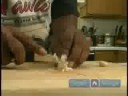 Tavuk Kanatları Yapmak Creole Tarzı Barbekü : Creole Barbekü Tavuk Kanatları Sarımsak Kesme  Resim 3