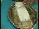 Nasıl Mocha Dolgulu Harika Bir Kek : Mocha Acaba Bir Pastanın Üzerine Fındık Yayılıyor  Resim 4