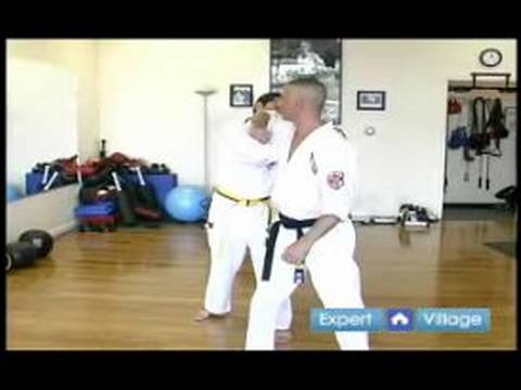 Acemi Kyokushin Karate Teknikleri : Kyokushin Karate Dirsek Grev Geri  Resim 1