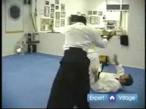 Başlangıç Aikido Teknikleri : Dori-Kokyu Ho Ura Japon Aikido Teknikleri Morote  Resim 1