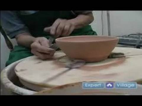 Çanak Çömlek Yapma Teknikleri: Potter's Tekerlek Üzerinde Gevezelik İçin Kullanılan Malzemeler
