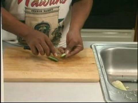 Creole Karides Yengeç Salatası Tarifi : Karides Creole İçin Kesme Biber Yengeç Salatası Resim 1
