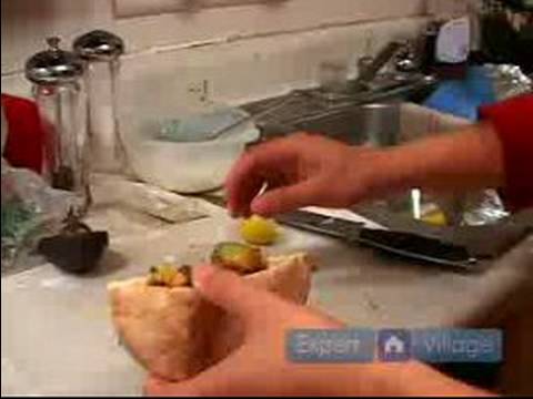 Kolay Geleneksel Yunan Yemekleri Yapmak İçin Nasıl : Bir Pide İçine Yunan Falafel Nasıl Kat 