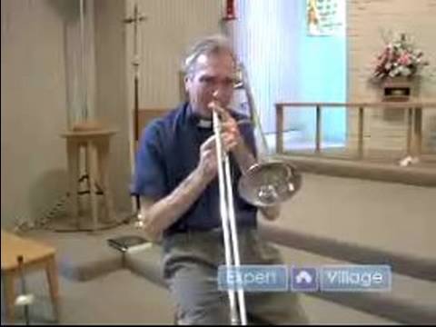 Trombon Nasıl Oynanır : Trombon Üzerinde Bir Yarım Ton Nasıl Oynanır  Resim 1