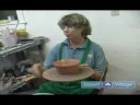Çanak Çömlek Yapma Teknikleri: Nasıl Tencere Potter's Tekerlek Kaldırmak İçin Resim 3