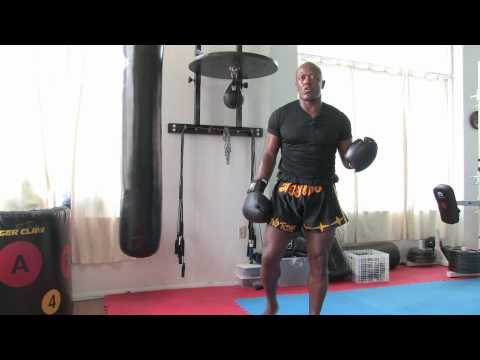 Dövüş Sanatları Savaşçı Eğitim : Dövüş Sanatları Savaşçı Eğitim: Ağır Çanta Kombinasyonları Resim 1