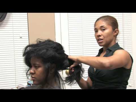 Bir Saç Stilisti Olmak Nasıl Bir Saç Bakım & Şekillendirme İpuçları :  Resim 1