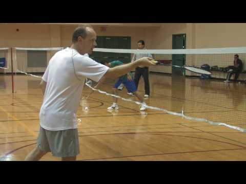Badminton Teknikleri Gelişmiş : Nasıl Badminton Alttan Net Bir Atış İsabet 