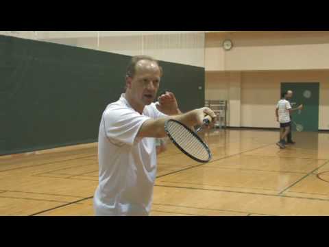 Badminton Teknikleri Gelişmiş : Nasıl Sinsi Bir Damla Badminton Oyuncu  Resim 1