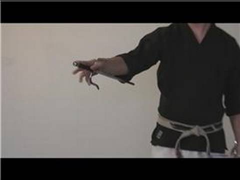 Bir Sai Nasıl Spin & Sai Shotokan Karate Teknikleri :  Resim 1