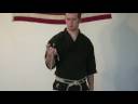 Bir Sai Nasıl Spin & Sai Shotokan Karate Teknikleri :  Resim 4