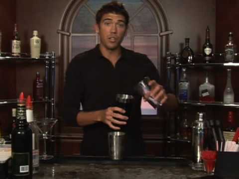 Cin: Bölüm 2: Nasıl Siyah Martini #1 Karışık İçki Yapmak