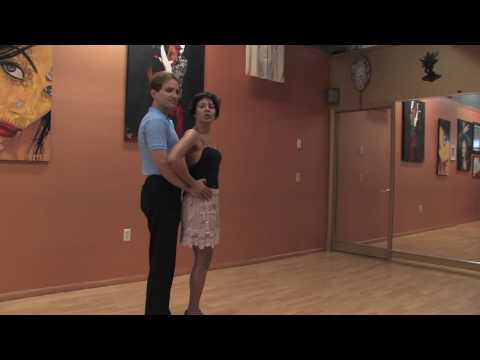 Conga Line Nasıl Davranacağını Dans Dersleri :  Resim 1