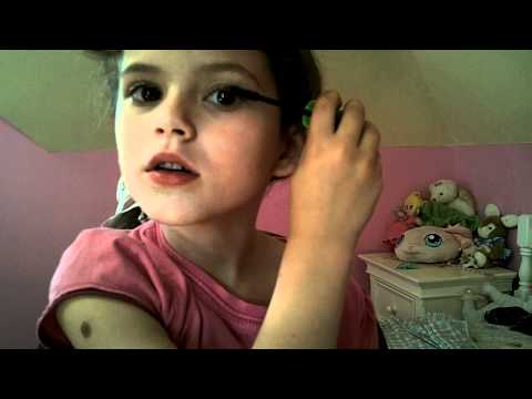 Maskara İle Emma Makyaj Eğitimi Çocuklar İçin Uygulama